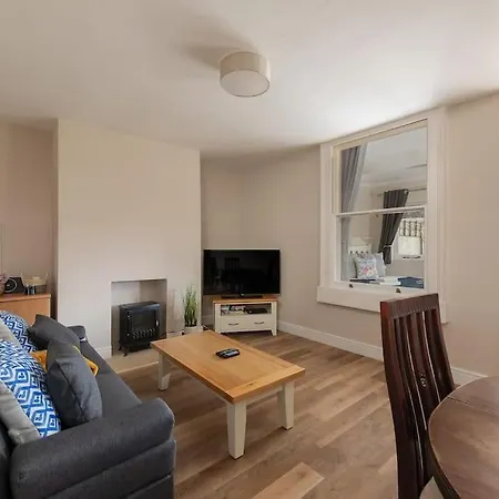 Garden Flat With Bath Skyline Views & Private Patio Apartment Exterior photo
